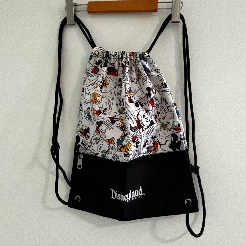 Disneyland cinch backpack - Picture 3 of 8